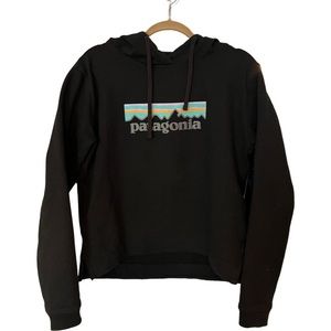 Black Patagonia Sweatshirt - Size Medium